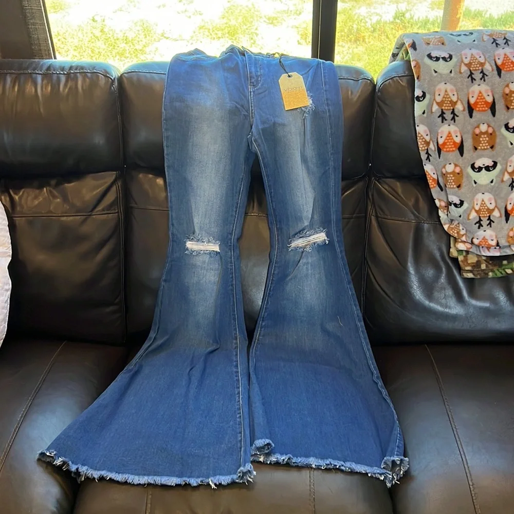 Flare Jeans NWT - Picture 4 of 6